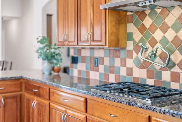 13140 Heritage Circle, Royal Oaks, CA 95076