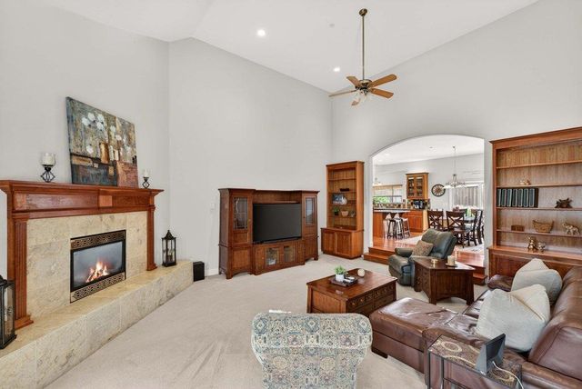 13140 Heritage Circle, Royal Oaks, CA 95076