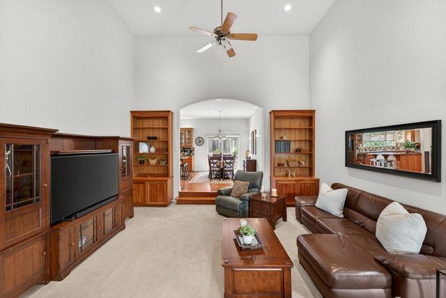 13140 Heritage Circle, Royal Oaks, CA 95076