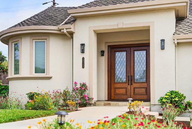 13140 Heritage Circle, Royal Oaks, CA 95076
