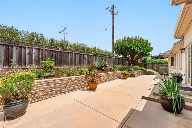 13140 Heritage Circle, Royal Oaks, CA 95076