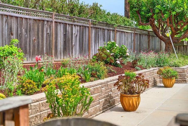 13140 Heritage Circle, Royal Oaks, CA 95076