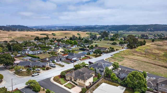 13140 Heritage Circle, Royal Oaks, CA 95076