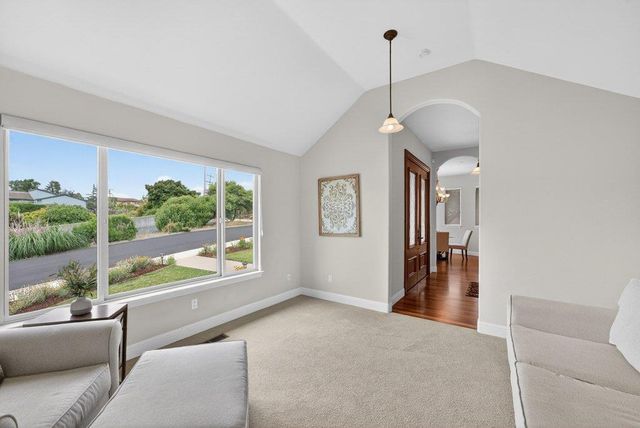 13140 Heritage Circle, Royal Oaks, CA 95076