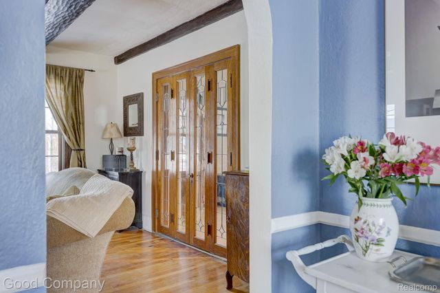 18930 Hillcrest Street, Beverly Hills Village, MI 48025