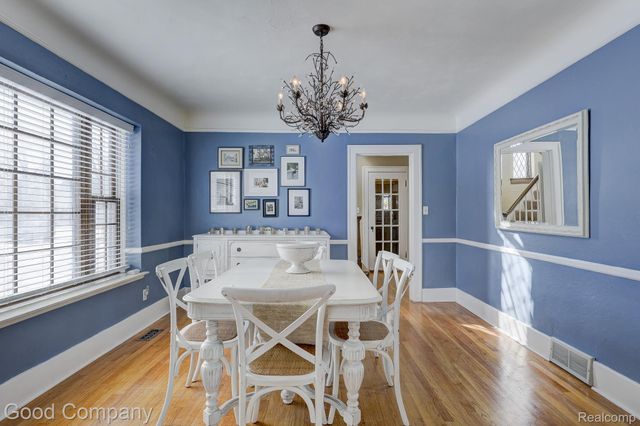 18930 Hillcrest Street, Beverly Hills Village, MI 48025