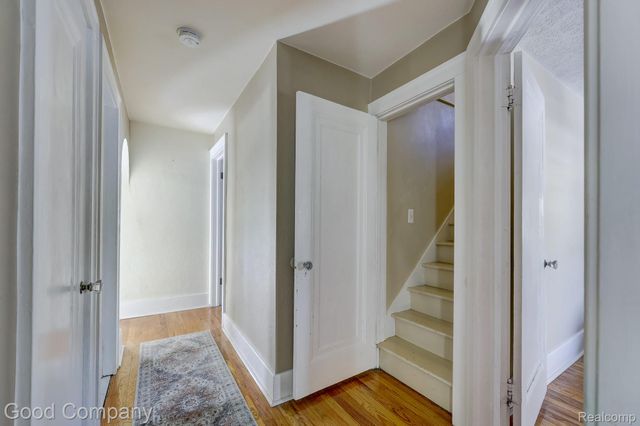 18930 Hillcrest Street, Beverly Hills Village, MI 48025