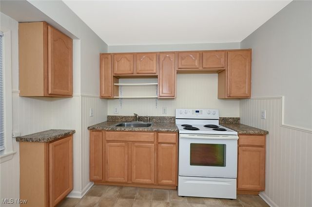 34 Zeller Court, Berea, OH 44017