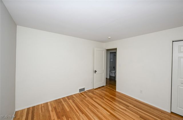 34 Zeller Court, Berea, OH 44017