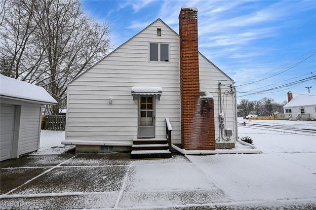 34 Zeller Court, Berea, OH 44017