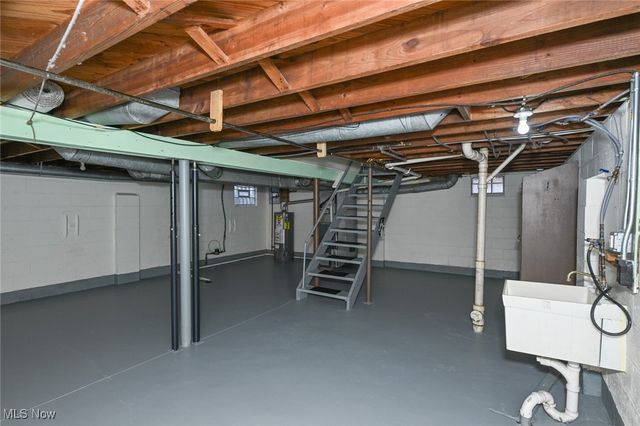 34 Zeller Court, Berea, OH 44017