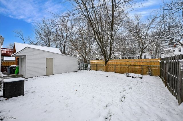 34 Zeller Court, Berea, OH 44017