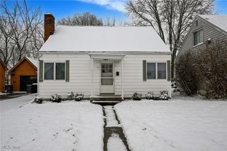 34 Zeller Court, Berea, OH 44017