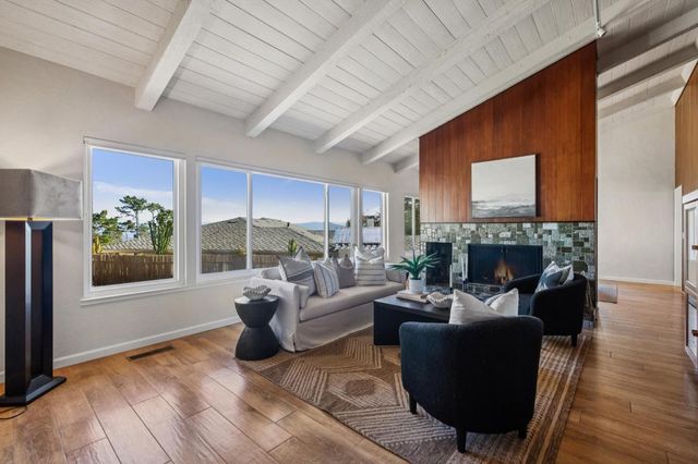 3 Sommerset Rise, Monterey, CA 93940