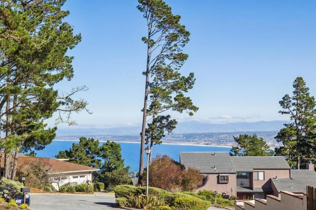 3 Sommerset Rise, Monterey, CA 93940