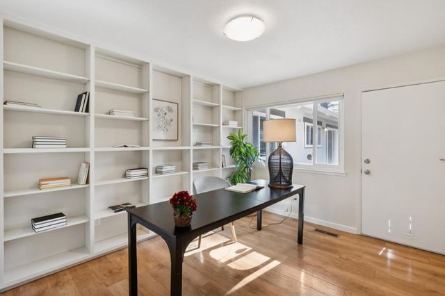 3 Sommerset Rise, Monterey, CA 93940