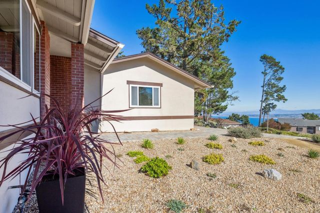 3 Sommerset Rise, Monterey, CA 93940