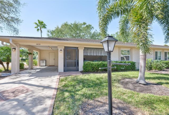 2035 HAMPSTEAD CIRCLE, Sun City Center, FL 33573