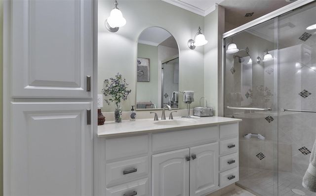 2035 HAMPSTEAD CIRCLE, Sun City Center, FL 33573