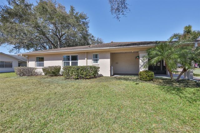 2035 HAMPSTEAD CIRCLE, Sun City Center, FL 33573