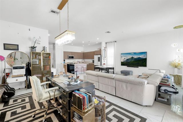 4363 SW 173rd Ave, Miramar, FL 33029