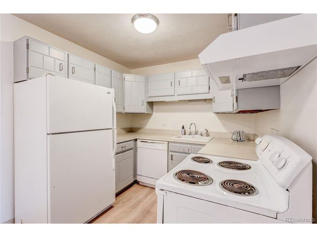 7801 W 35th Ave 7, Wheat Ridge, CO 80033