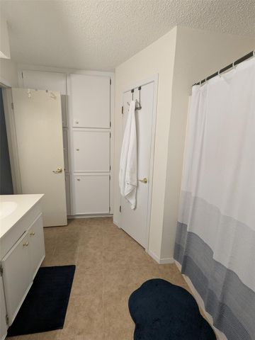 219 Hill Drive, Liberty, TX 77575