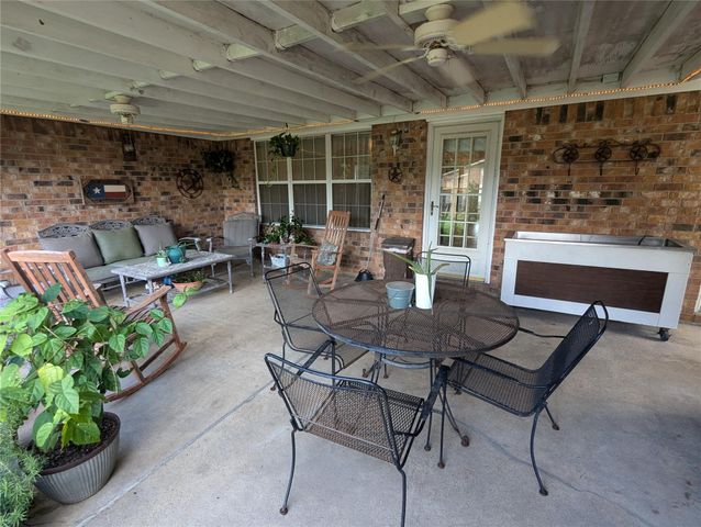 219 Hill Drive, Liberty, TX 77575