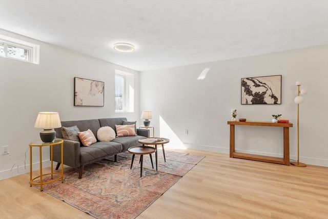 58 Neillian Street 58, Bedford, MA 01730