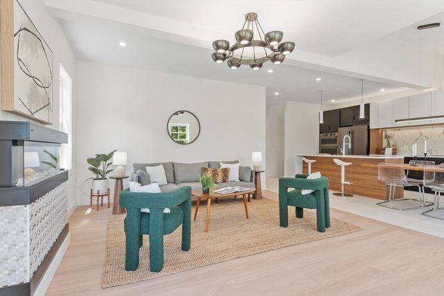 58 Neillian Street 58, Bedford, MA 01730
