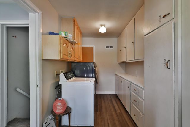 306 Pinney Drive, Worthington, OH 43085