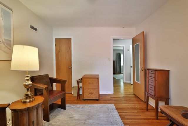 306 Pinney Drive, Worthington, OH 43085