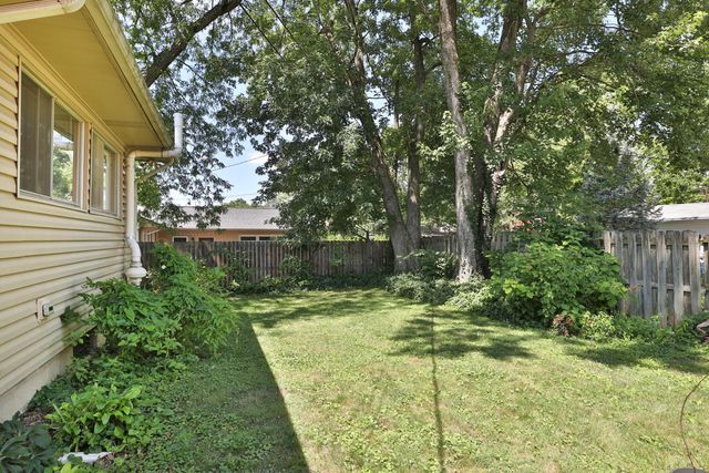 306 Pinney Drive, Worthington, OH 43085