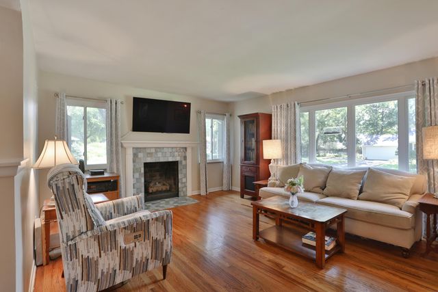 306 Pinney Drive, Worthington, OH 43085