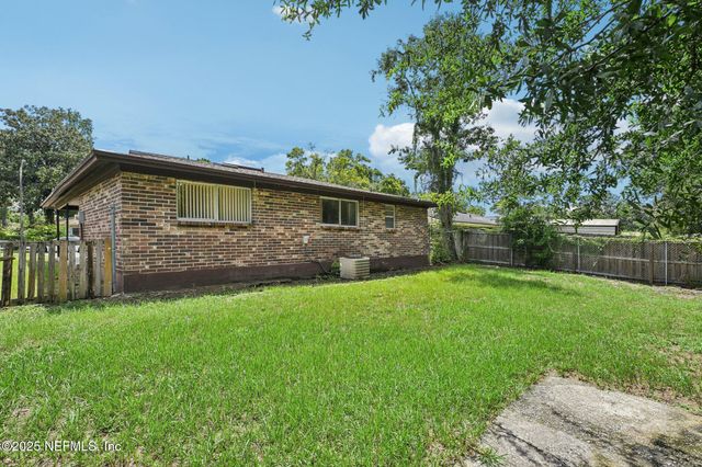 4419 CROSSBOW Road, Jacksonville, FL 32208