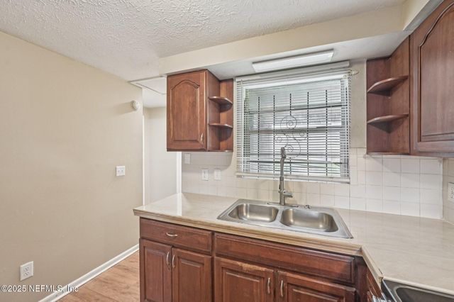4419 CROSSBOW Road, Jacksonville, FL 32208