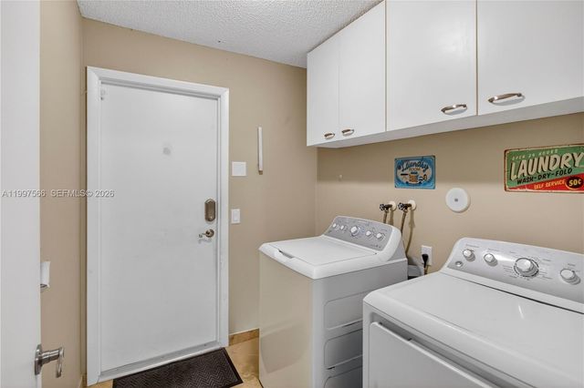 290 NW 116th Ter, Coral Springs, FL 33071