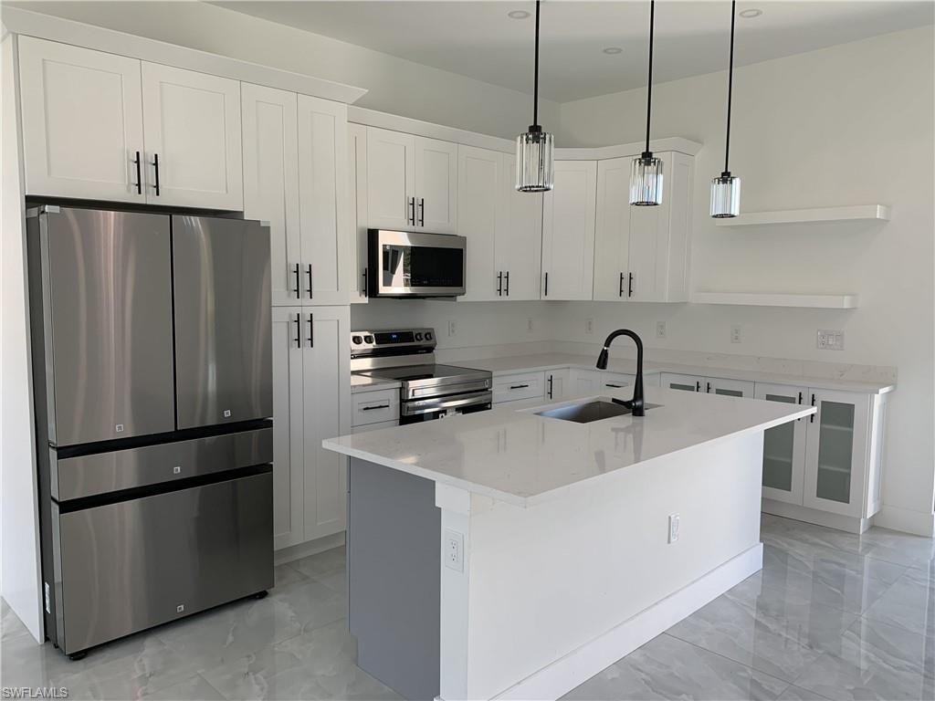 442 Redwing ST, LEHIGH ACRES, FL 33974 — photo 4