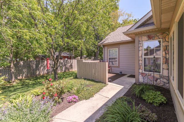 1128 Deerbrook Trail, Greenwood, IN 46142