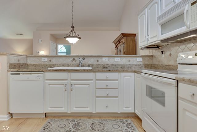 1128 Deerbrook Trail, Greenwood, IN 46142