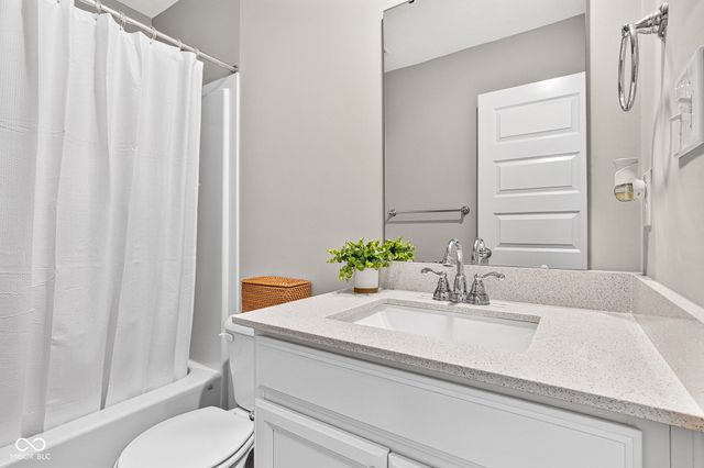 16411 Sedalia Drive, Fishers, IN 46040