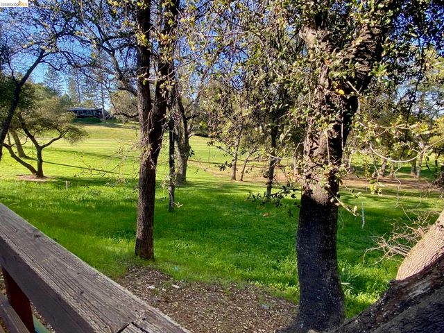 19096 Dyer Ct 2, Groveland, CA 95321