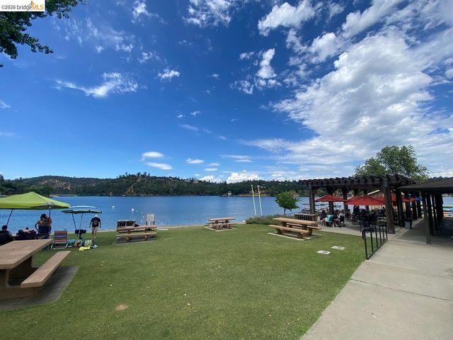 19096 Dyer Ct 2, Groveland, CA 95321