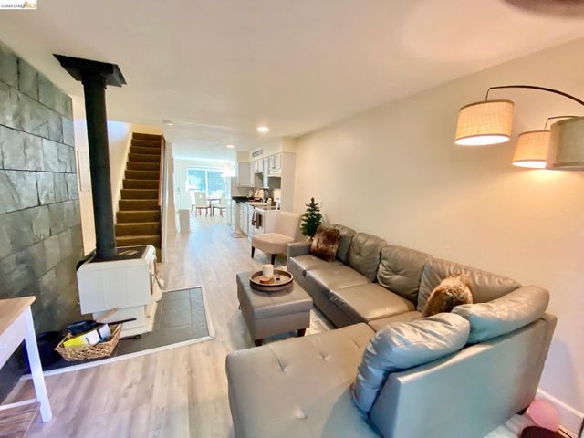 19096 Dyer Ct 2, Groveland, CA 95321