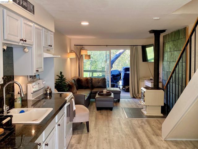 19096 Dyer Ct 2, Groveland, CA 95321