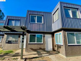 19096 Dyer Ct 2, Groveland, CA 95321