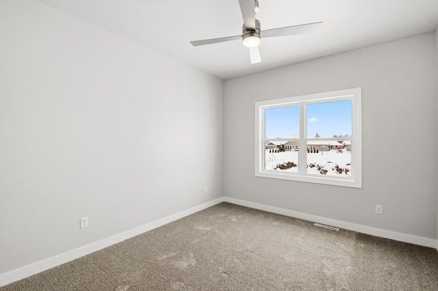 2712 CREEKWOOD CIRCLE, Green Bay, WI 54311