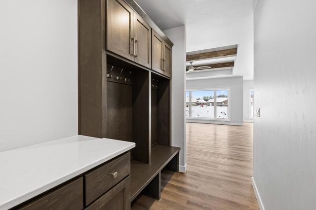 2712 CREEKWOOD CIRCLE, Green Bay, WI 54311