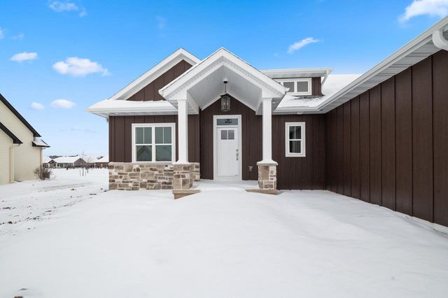 2712 CREEKWOOD CIRCLE, Green Bay, WI 54311