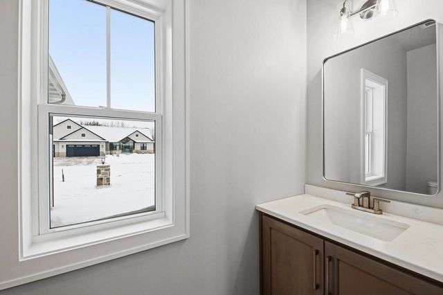 2712 CREEKWOOD CIRCLE, Green Bay, WI 54311